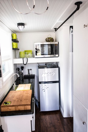  Kitchen on the balcony