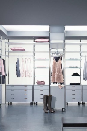 Racks para sa wardrobe room