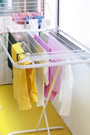  Clothes dryer to the balcony