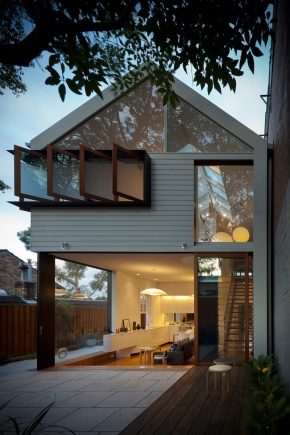 Project van een huis met een afmeting van 8x10 m: succesvolle varianten van de indeling van de ruimte