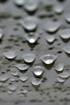 Getting rid of condensation on the roof and under the roof: causes of occurrence and ways to eliminate