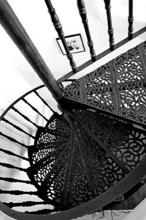  Ketaus spiraliniai laiptai: dizaino ypatybės