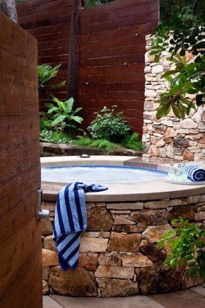  How to choose a jacuzzi for the street?