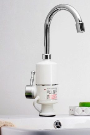  Scaldabagni elettrici istantanei sul rubinetto: le sottigliezze di utilizzo e suggerimenti sulla scelta