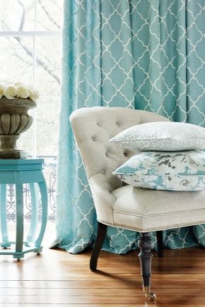  Choosing a color and print curtains