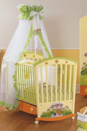  Canopy bed: what are and what are their features?