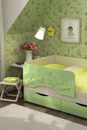  Wählen Sie ein Kinderbett mit Schubladen und einer Seite