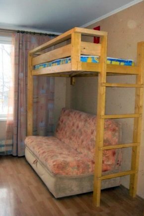  부모님을위한 아래층 소파가있는 이층 침대 : 선택의 종류와 미묘함