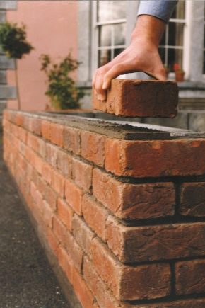  How to grout joints of brickwork?