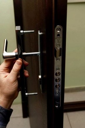  Înlocuirea încuietorii de pe ușa din față - instrucțiuni pas cu pas pentru diferite tipuri de mecanisme