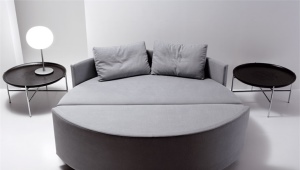  Round sofas