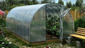  Mga tampok ng paggawa ng greenhouses mula sa pipe ng profile