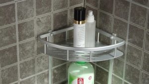  Étagères d'angle dans la salle de bain: une variété de types et de subtilités de choix
