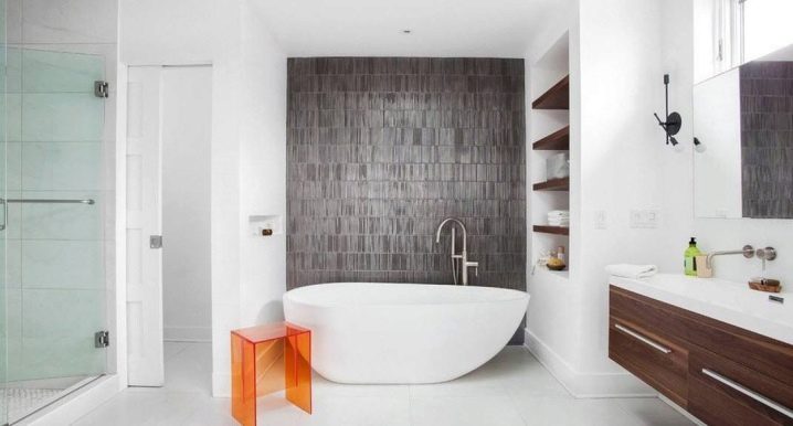 Large bathrooms: examples of exclusive interiors