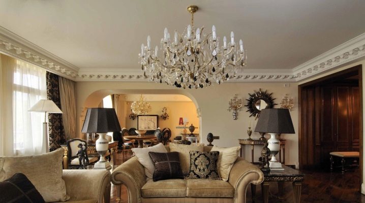 Chandeliers for the living room in a classic style (38 photos): suspended  ceiling models in bronze in the style of "classic"