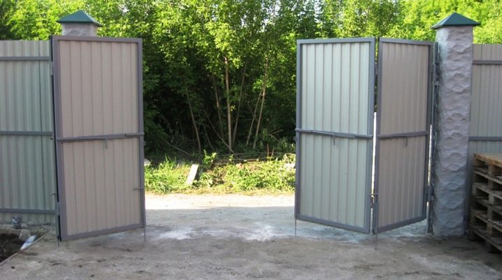  Types of folding gates and their characteristics