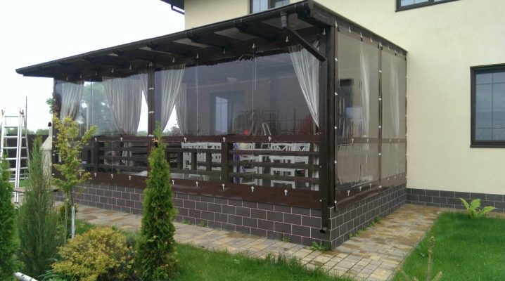  PVC zachte ramen voor priëlen en terrassen: voor- en nadelen