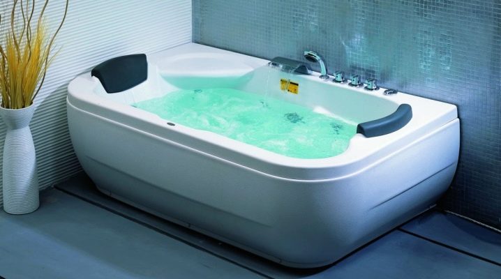  Vasche da bagno in acrilico con idromassaggio: vantaggi e consigli per la scelta