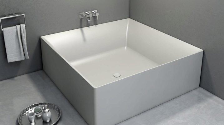  حمامات مربعة: خيارات التصميم ونصائح للاختيار