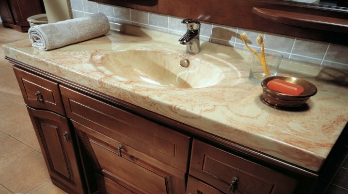  Mramorni sudoperi: za i protiv