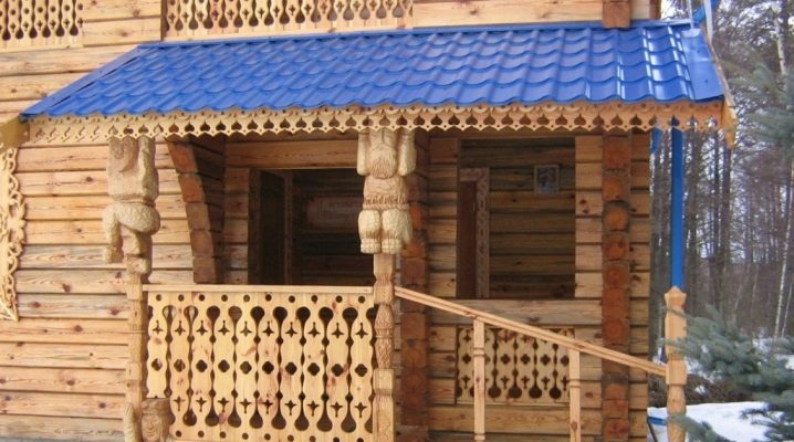  Veranda naar een houten huis: de soorten en details van de productie