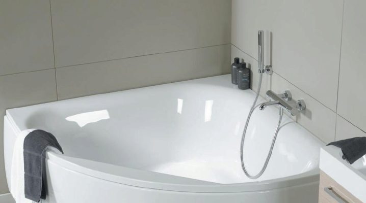  Kenmerken van hoekige acryl asymmetrische baden
