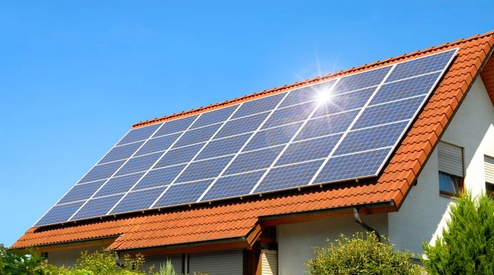 Panel solar ke kampung dengan kuasa 10 kW: berapa watt, panel untuk rumah,  ulasan