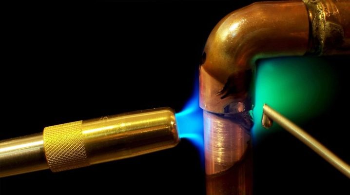  Copper pipe soldering: mga teknolohikal na tampok at progreso