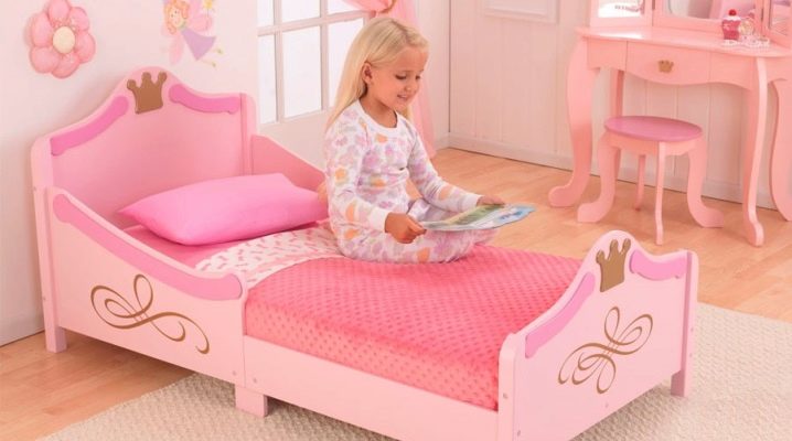  سرير للفتيات فوق سن 3 سنوات