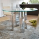  Runda glasbord - moderna möbler i inredningen av rummet