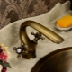  Retro style faucets: old forms in new reading