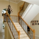  Come scegliere e installare corrimano e ringhiere per le scale in una casa privata?