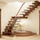  Design moderno de escadas para uma casa de campo: do clássico às ultra-ideias
