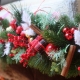  Coniferous garlands in the New Year's interior