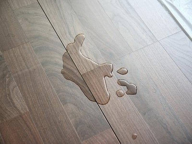 Laminated Floor How To Fix It Without, Can You Install Laminate Flooring In A Bathroom