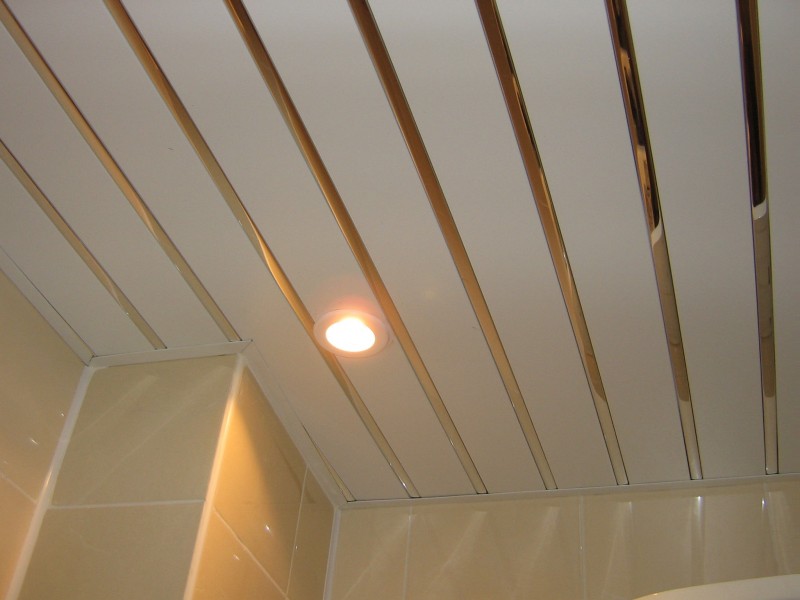 Light Bulb From The False Ceiling, How To Install A Light Fixture In Drop Ceiling