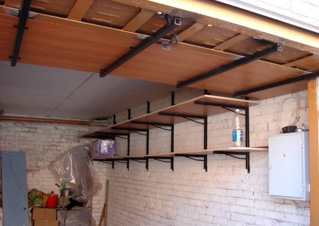 Le plafond dans le garage (48 photos): comment ranger sa belle, ses .